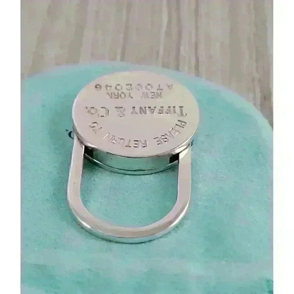 Tiffany & Co Vintage Sterling Silver Return to Tiffany Padlock Keyring - Picture 6 of 12